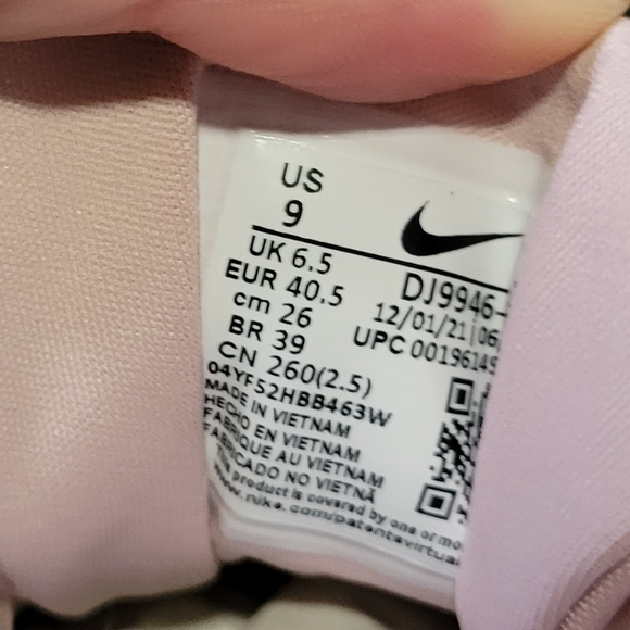 Nike AF1 Pink Platform Shoes - Picture 7 of 8